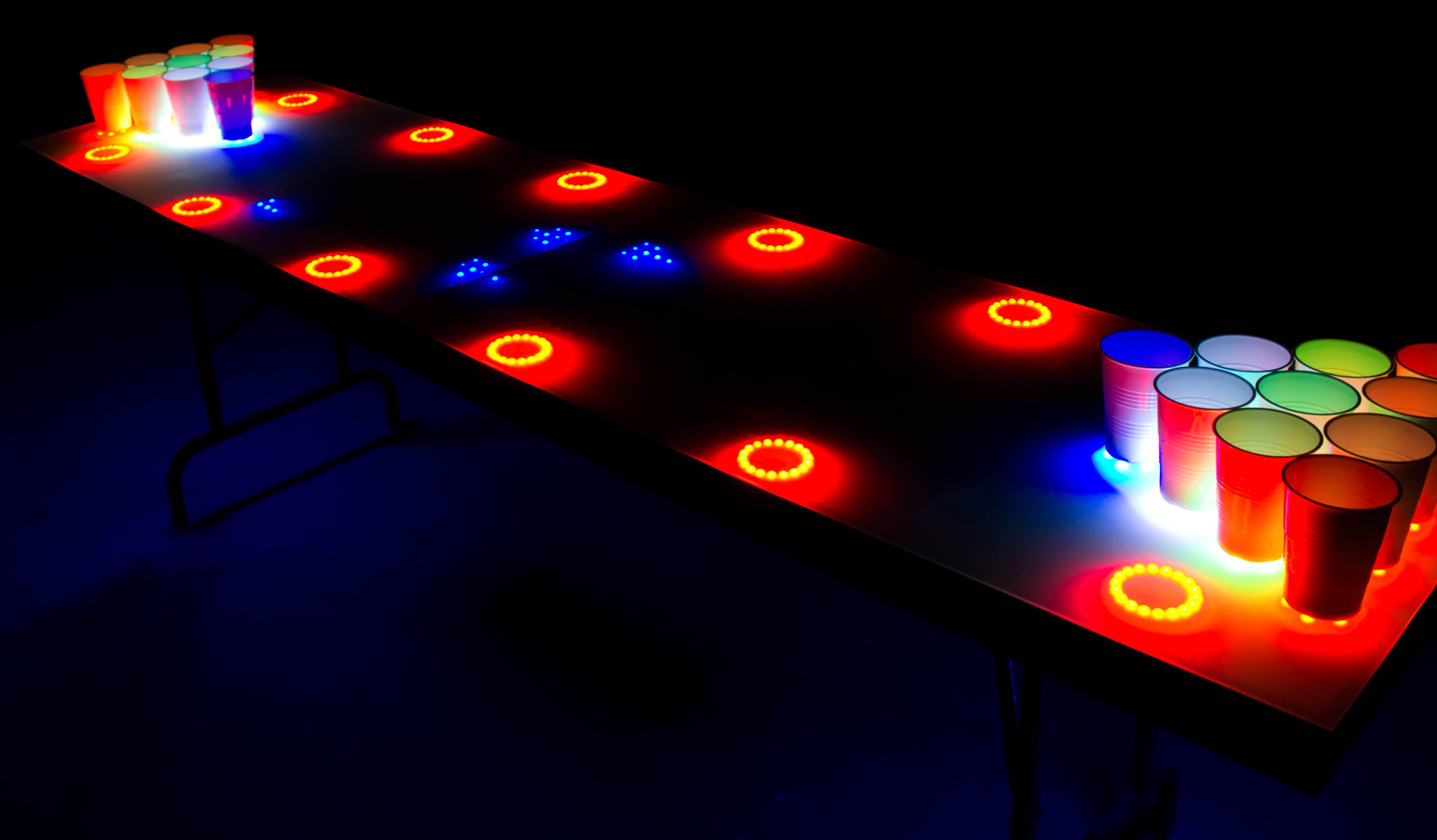 Pest Lavet af Peer RaveTable Interactive LED Beer Pong Table | Chexal